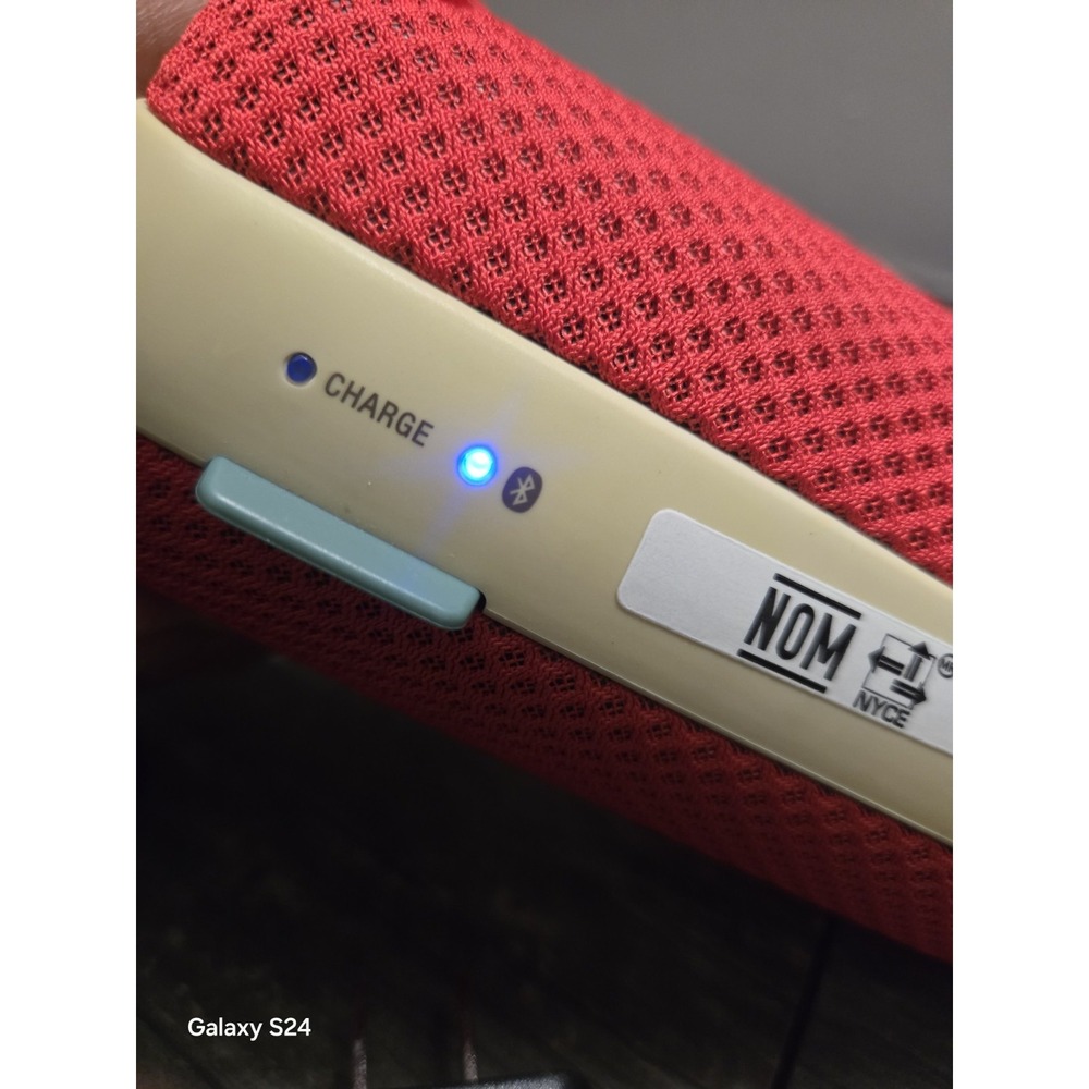Sony Portable Wireless Speaker SRS-BTS50 With Charging Cable Tested Working - Picture 4 of 6